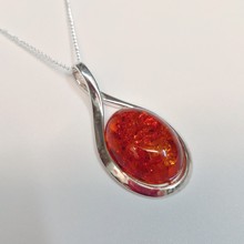 HWG-097 Pendant Oval $74 at Hunter Wolff Gallery